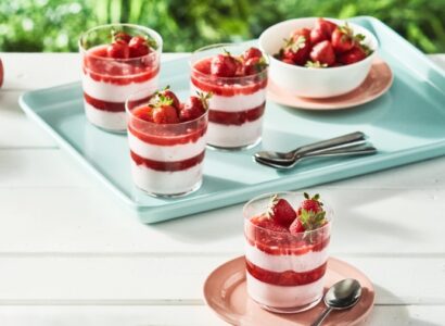 Parfaits à la vanille et aux fraises