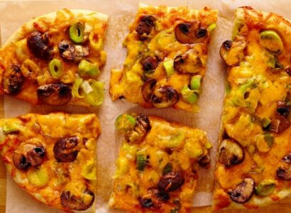 Focaccia au Cheddar, aux poireaux et aux champignons